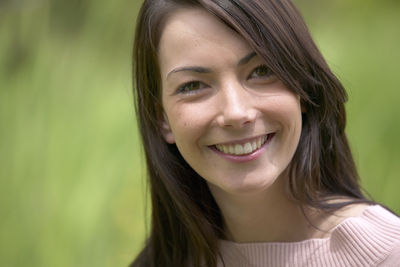 Frauen Businessportrait Outdooraufnahme Frauen Businessportrait Outdooraufnahme